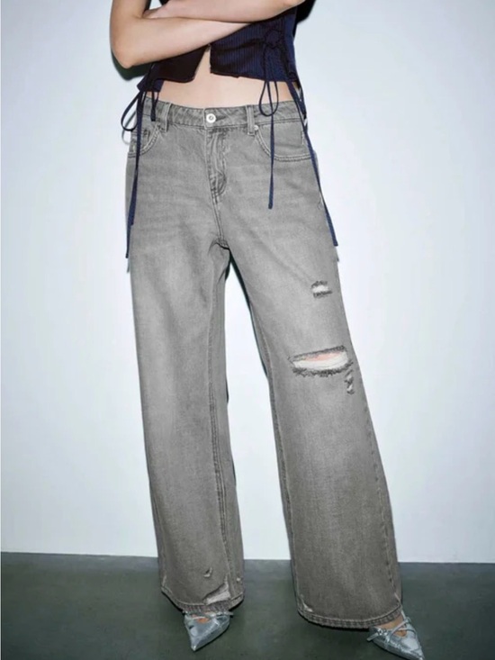 Urban Revivo Denim - High-Rise Wide Leg Distressed Jeans in Gray